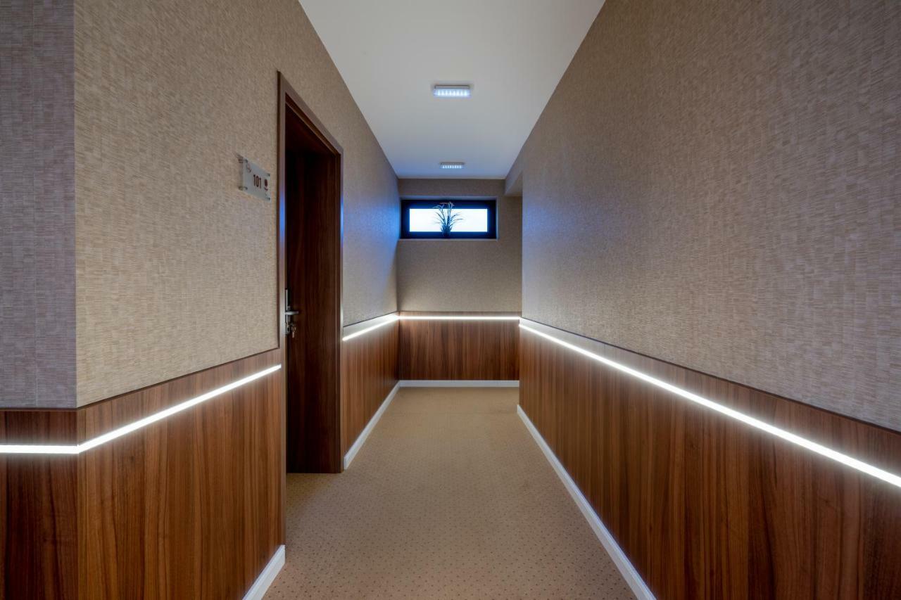 Doresz Wellness Panzio Bed & Breakfast Ujhartyan Bagian luar foto