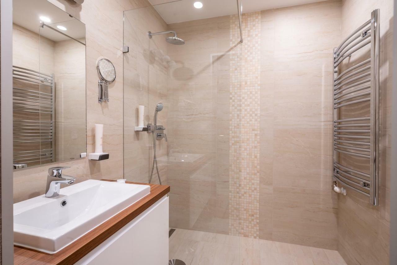 Doresz Wellness Panzio Bed & Breakfast Ujhartyan Bagian luar foto
