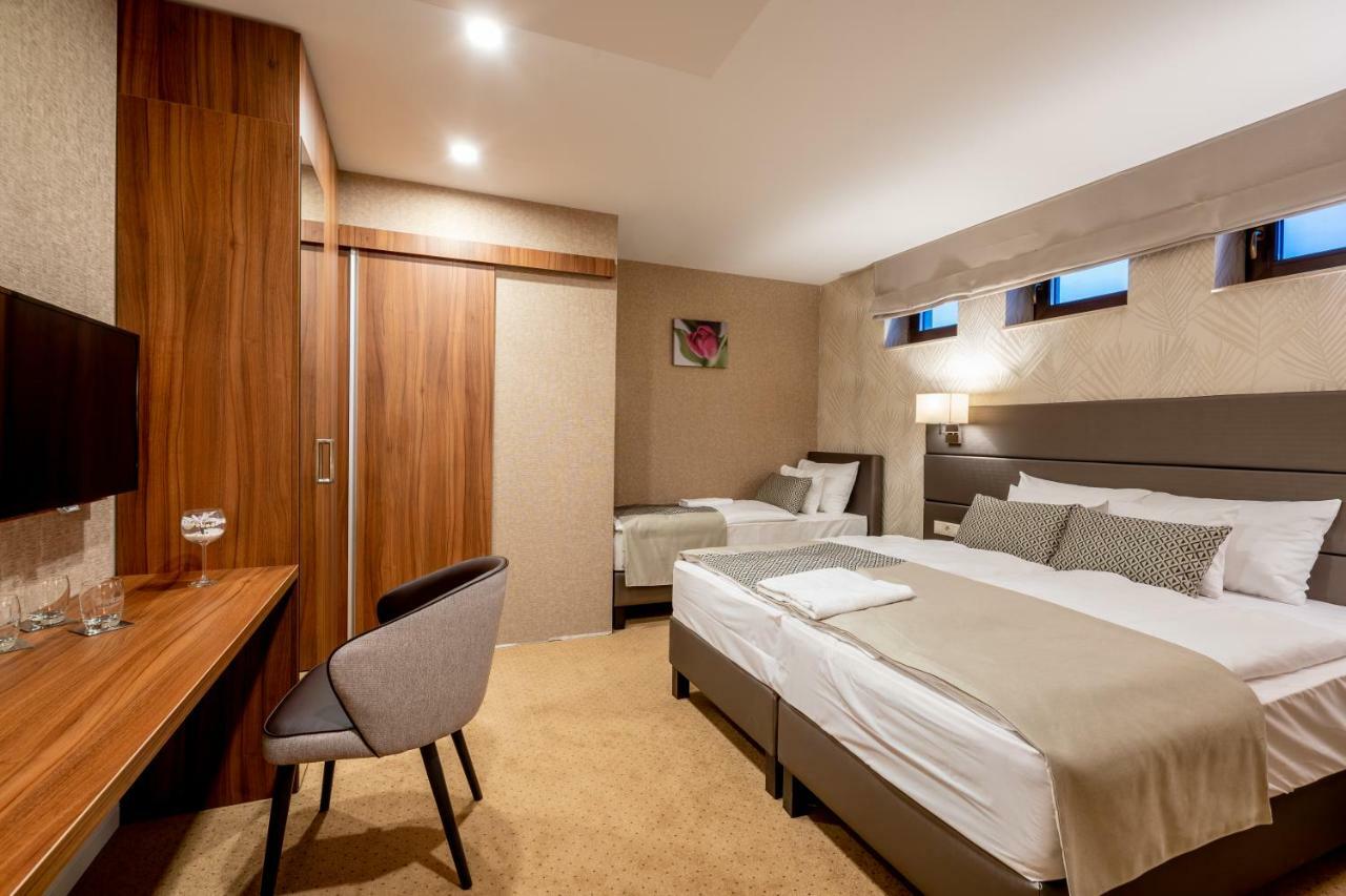 Doresz Wellness Panzio Bed & Breakfast Ujhartyan Bagian luar foto